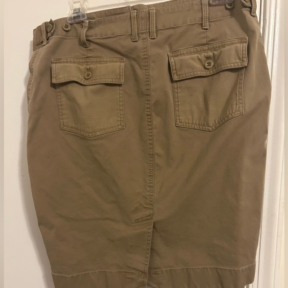 J Crew- city fit- Fitigues skirt, size 12, color khaki. - Picture 9 of 11